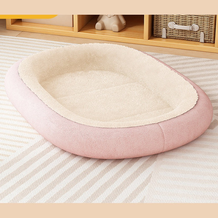 Saddle Oval Bolster Dog Bed with Fleecy Rim