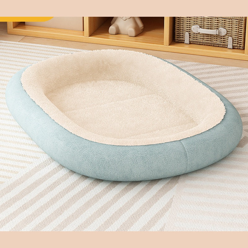 Saddle Oval Bolster Dog Bed with Fleecy Rim