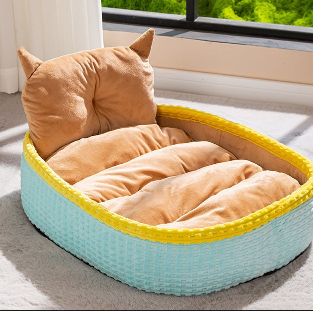 Bathtub Basket-Weave Pet Bed with Cat-Ear Pillow