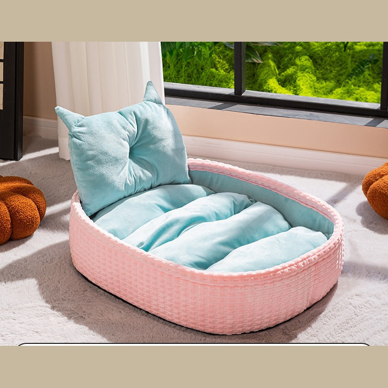 Bathtub Basket-Weave Pet Bed with Cat-Ear Pillow