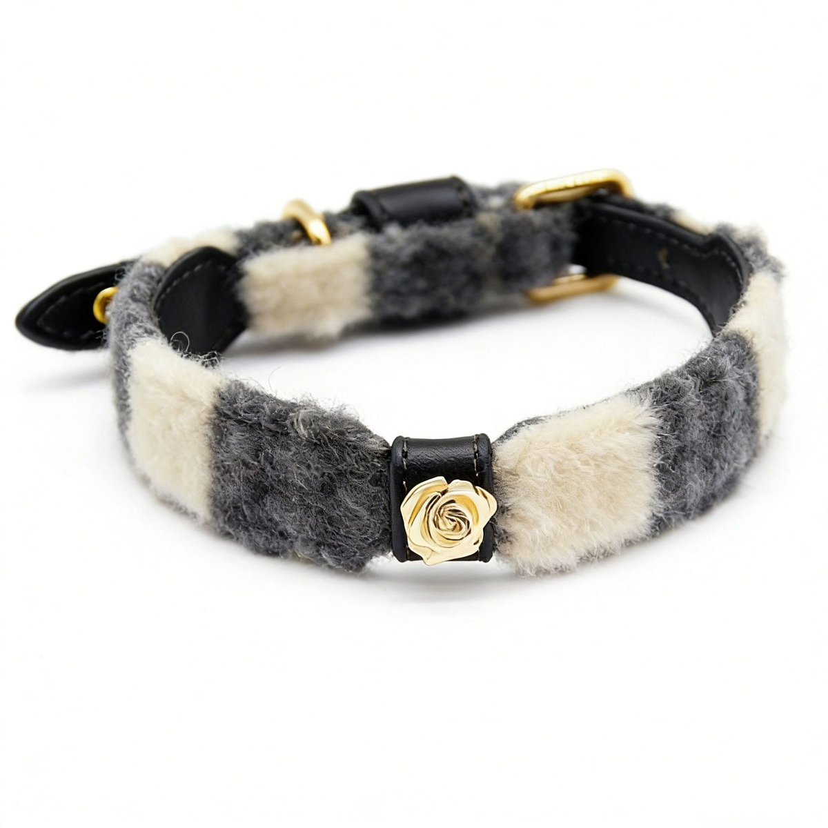 Rose Tweed-Look Walk Set with Wine Trim & Bag Holder Collar - Black