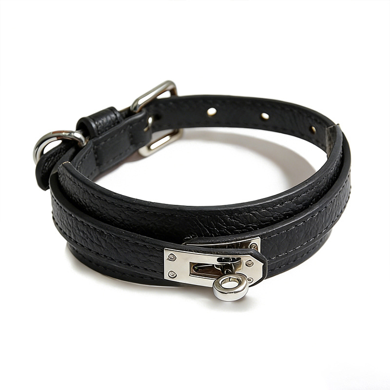 Cream Saddle-Edge Turn-Lock Walk Set with Bag Holder Collar - Black