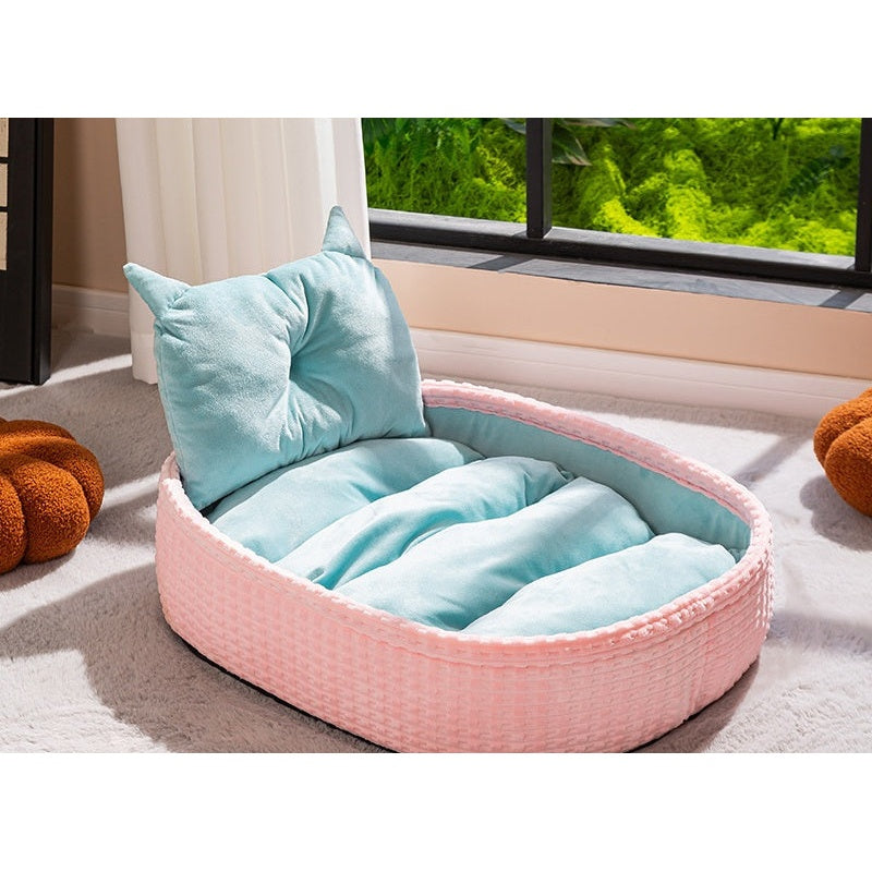 Bathtub Basket-Weave Pet Bed with Cat-Ear Pillow