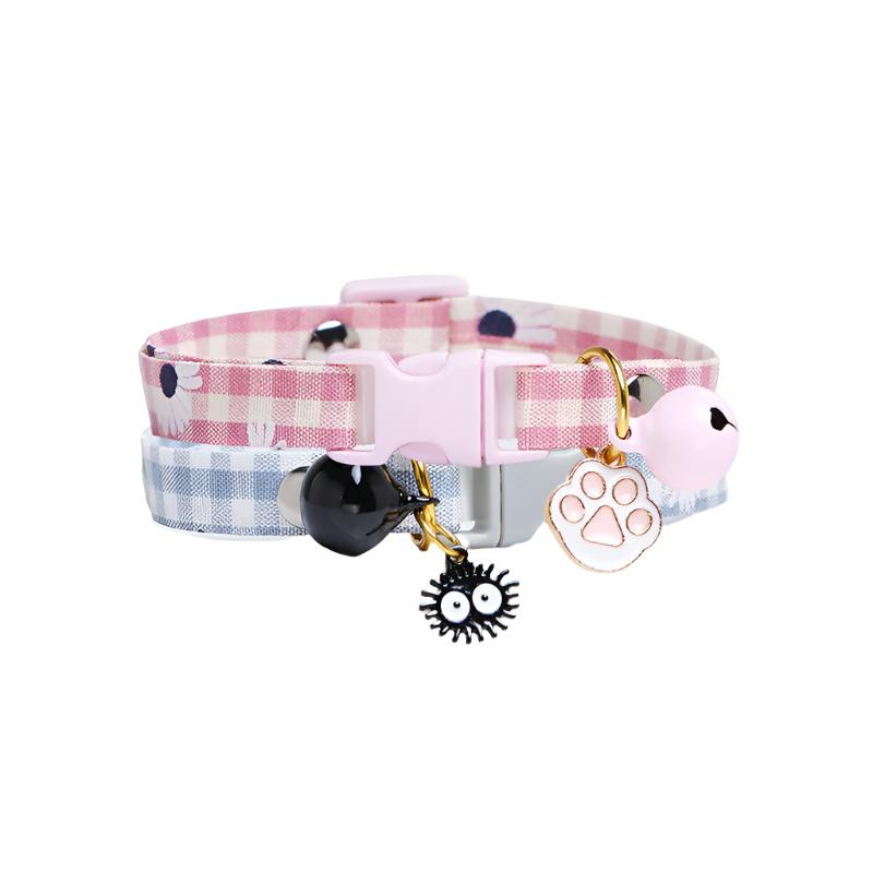 Deluxe Gingham Flower Pattern Pendant Collar with Bell