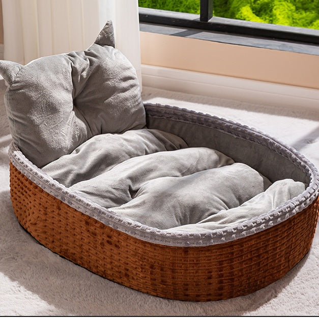 Bathtub Basket-Weave Pet Bed with Cat-Ear Pillow