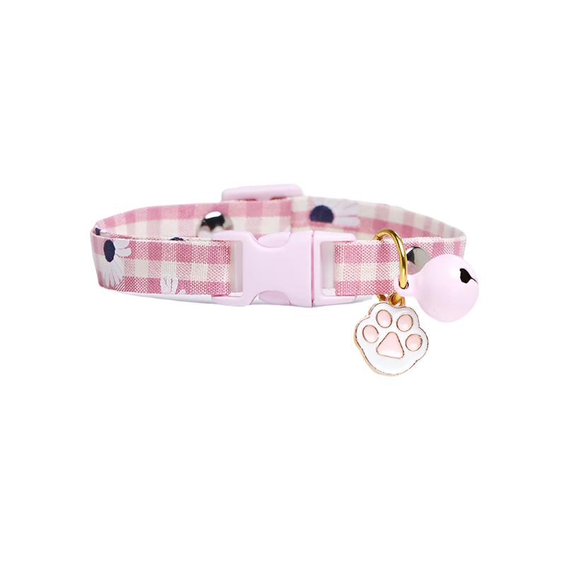 Deluxe Gingham Flower Pattern Pendant Collar with Bell